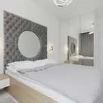 アパート Sarmacka With Gym, Sauna And Parking By Renters
