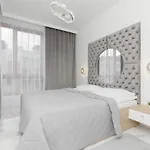 Sarmacka With Gym, Sauna And Parking By Renters アパート *