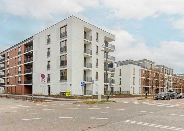 Sarmacka With Gym, Sauna And Parking By Renters * وارسو