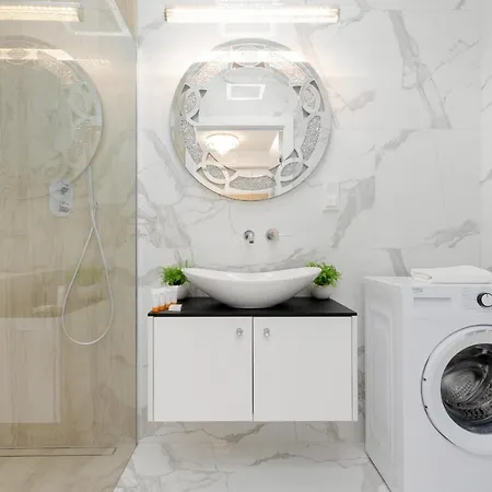 Sarmacka With Gym, Sauna And Parking By Renters Warsaw