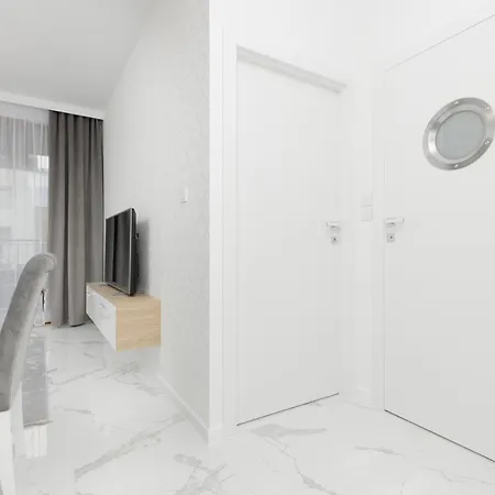 Апартаменты Sarmacka With Gym, Sauna And Parking By Renters Варшава