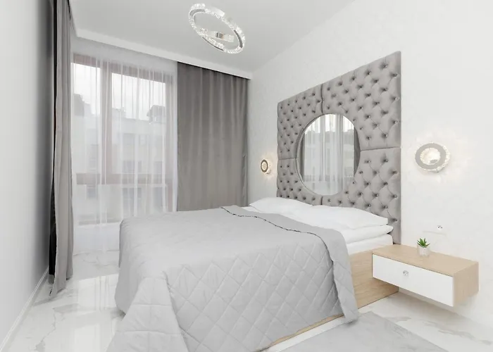 Sarmacka With Gym, Sauna And Parking By Renters Appartement *