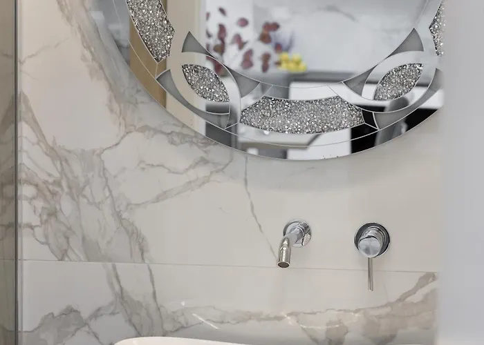 Sarmacka With Gym, Sauna And Parking By Renters Appartement *