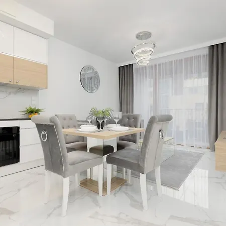 Sarmacka With Gym, Sauna And Parking By Renters